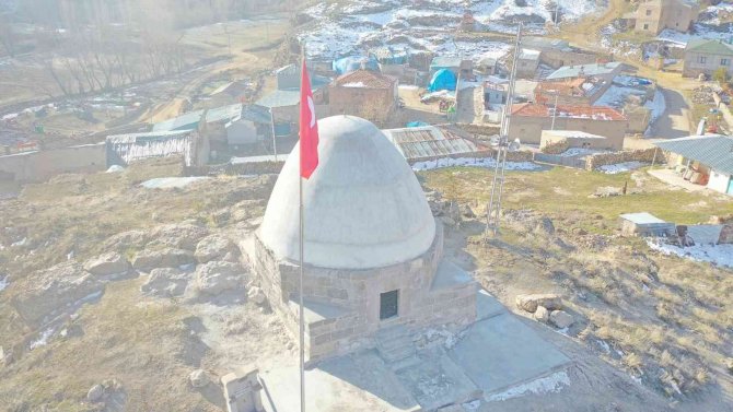 Başkan Büyükkılıç: “Tarihi Türbeyi Yeniden Ayağa Kaldırdık”