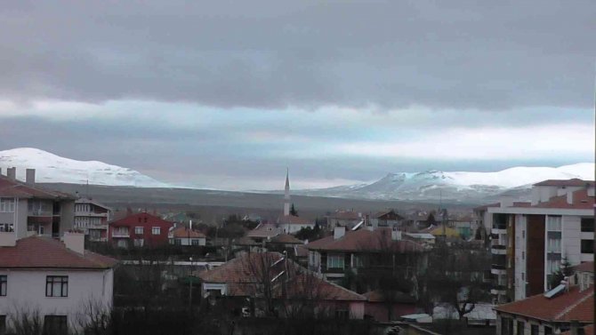 Kulu’da Yüksek Kesimlere Kar Yağdı