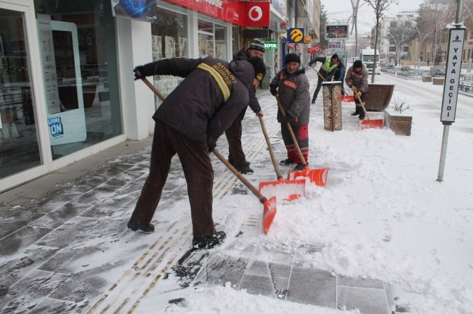 Kurak Geçen Günlerin Ardından Bayburt Beyaz Gelinliğini Giyindi