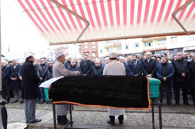 Kütahya Belediye Başkanı Alim Işık’ın Annesi Vefat Etti