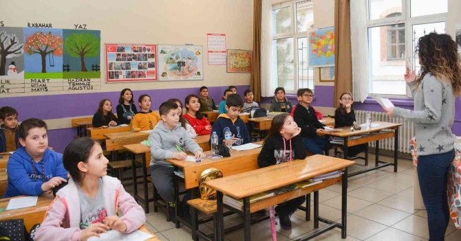 Uşak’ta 920 Öğrenci Kış Okulları’nda Kurs Görüyor