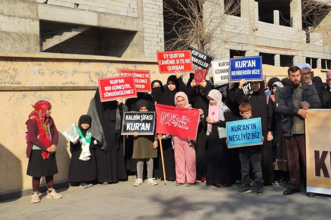 Kur’an’ı Kerim’in Yakılmasına Bir Tepki De Cizre’den Geldi