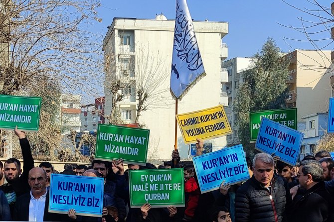 Kur’an’ı Kerim’in Yakılmasına Bir Tepki De Cizre’den Geldi