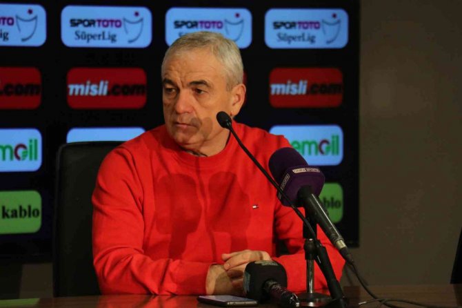 Rıza Çalımbay: Kaybettiğimiz İçin Üzgünüz