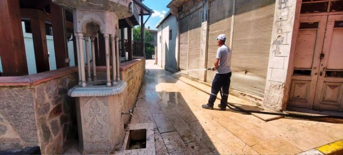 Artan Salgın Hastalık Sebebiyle Ortak Alanlar Dezenfekte Ediliyor