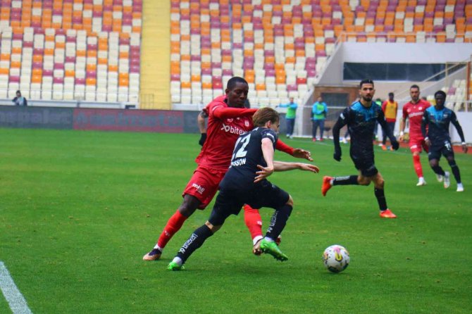 Spor Toto Süper Lig: Dg Sivasspor: 1 - Adana Demirspor: 2 (Maç Sonucu)