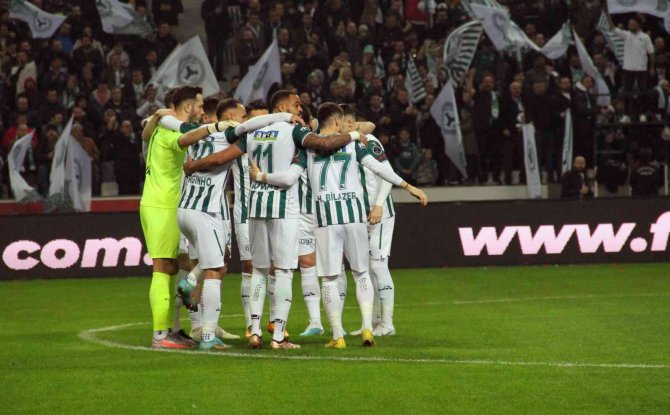 Spor Toto Süper Lig: Giresunspor: 0 - Galatasaray: 0 (Maç Devam Ediyor)