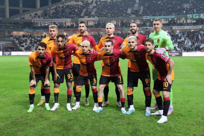 Spor Toto Süper Lig: Giresunspor: 0 - Galatasaray: 0 (Maç Devam Ediyor)