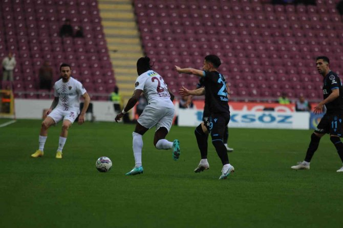 Spor Toto Süper Lig: Hatayspor: 0 - Trabzonspor: 1 (Maç Devam Ediyor)