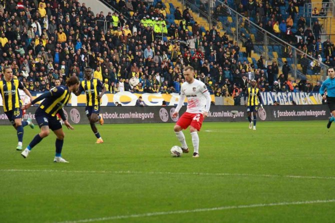 Spor Toto Süper Lig: Mke Ankaragücü: 0 - Gaziantep Fk: 0 (İ̇lk Yarı)