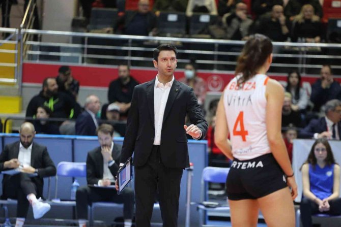 Sultanlar Ligi: Nilüfer Belediyespor: 0 - Eczacıbaşı Dynavit: 3