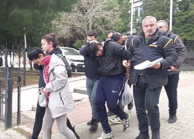 Tekirdağ’da Kadın Tartıştığı Adamı Silahla Öldürdü