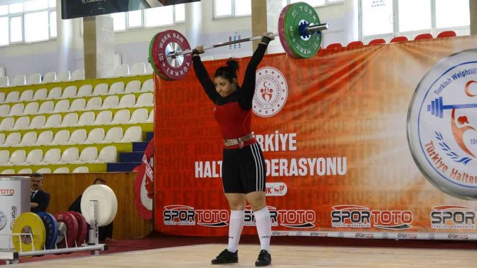 Halterde Hedef Olimpiyat Şampiyonu Yetiştirmek