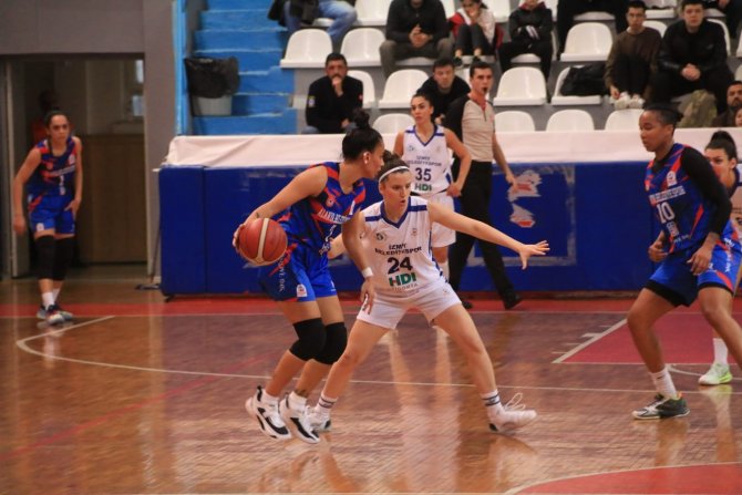Türkiye Kadınlar Basketbol Ligi: İ̇zmit Belediyespor: 78 - Alanya Belediyespor Antalya Güneşi Gsk: 59