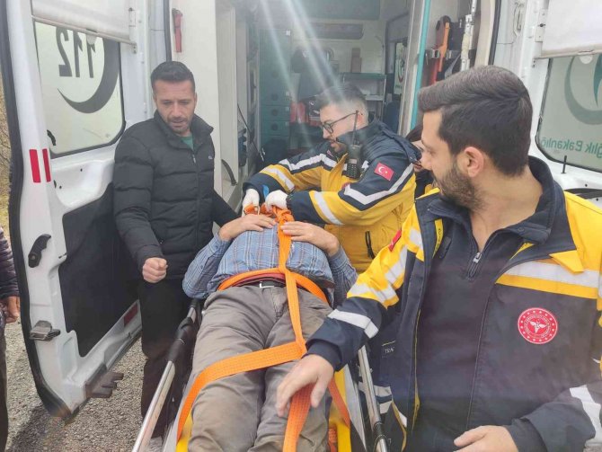 Muhtar, 100 Metreden Uçuruma Düştü