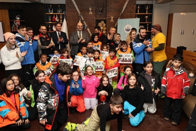 Aziziyeden Miniklere Kayak Eğitimi