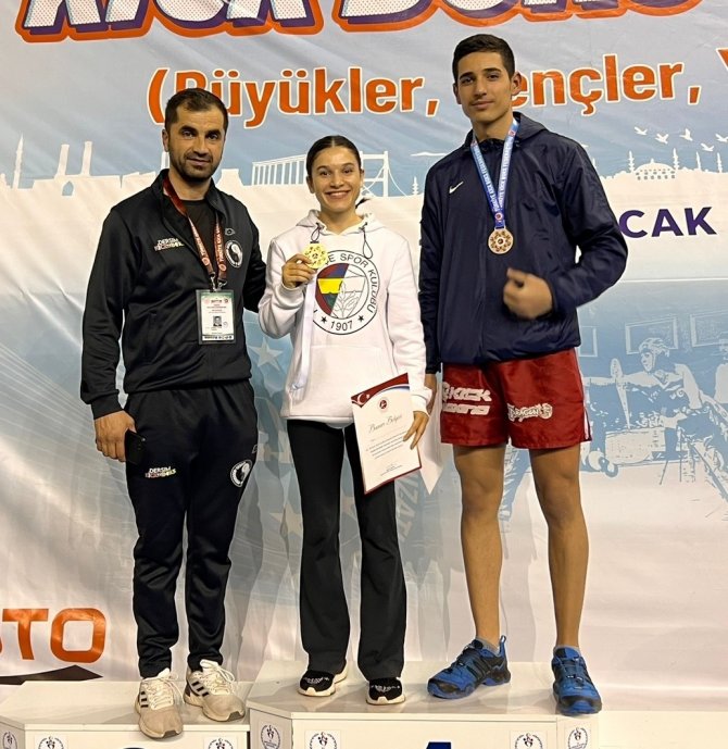 Tuncelili Sporcular, Turnuvadan Madalyalar İle Döndü