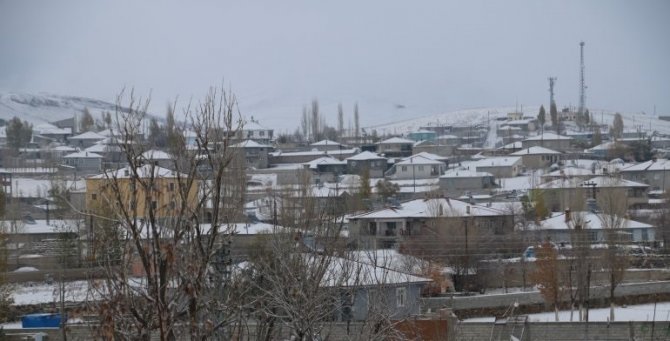 Diyadin’de Kar Yağışı