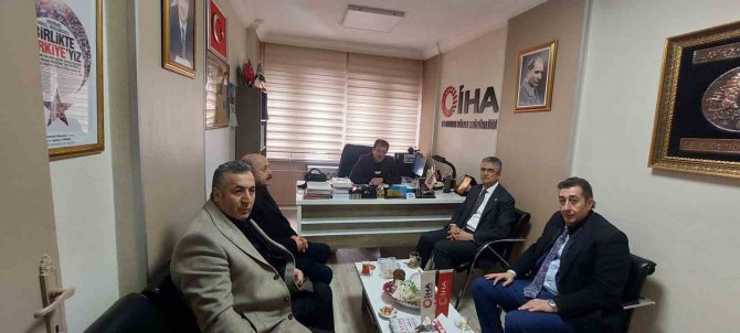Mhp Genel Başkan Yardımcısı Aydın: "Altılı Masada Tabiri Caiz İse Bir Kakafoni Var"