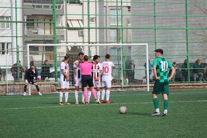 Salihli Belediyespor Tek Golle Yıkıldı