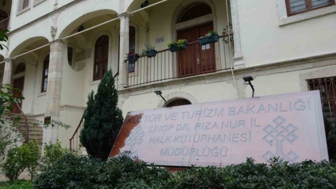 Tarihi Kütüphanenin Okuyucu Sayısı Şehir Nüfusunu Aştı