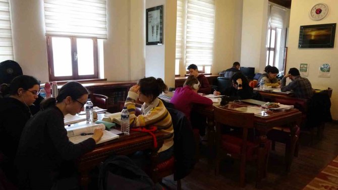 Tarihi Kütüphanenin Okuyucu Sayısı Şehir Nüfusunu Aştı