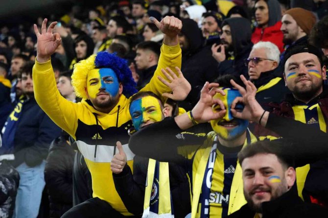 Spor Toto Süper Lig: Fenerbahçe: 0 - Kasımpaşa: 0 (Maç Devam Ediyor)
