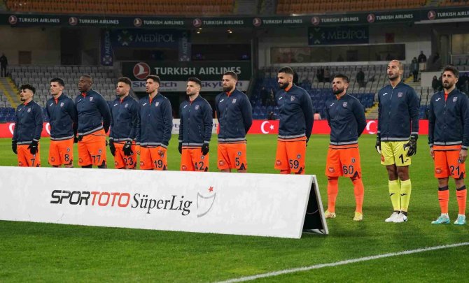 Spor Toto Süper Lig: Medipol Başakşehir: 0 - Konyaspor: 0 (Maç Devam Ediyor)