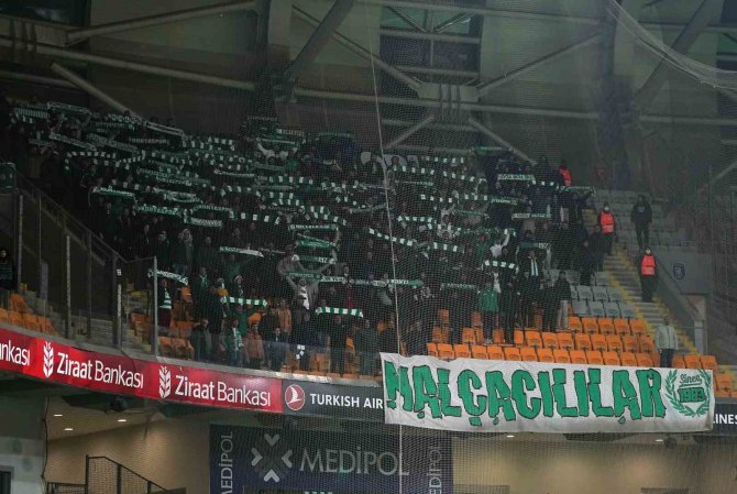 Spor Toto Süper Lig: Medipol Başakşehir: 0 - Konyaspor: 0 (Maç Devam Ediyor)