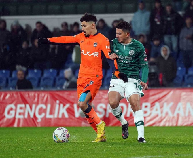 Spor Toto Süper Lig: Medipol Başakşehir: 2 - Konyaspor: 0 (Maç Sonucu)