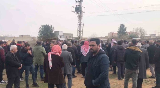Üç Kardeş İle Baba Yan Yana Defnedildi