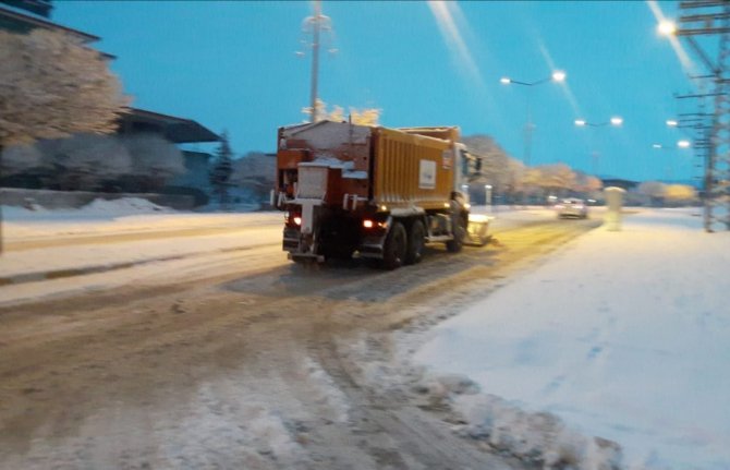Van’da 345 Yerleşim Yerinin Yolu Ulaşıma Kapandı