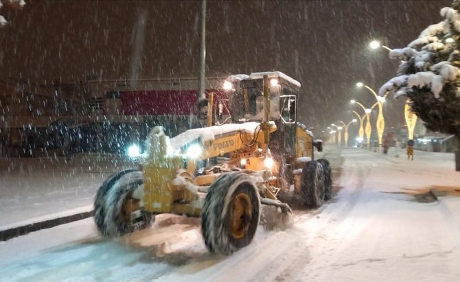 Van’da 345 Yerleşim Yerinin Yolu Ulaşıma Kapandı