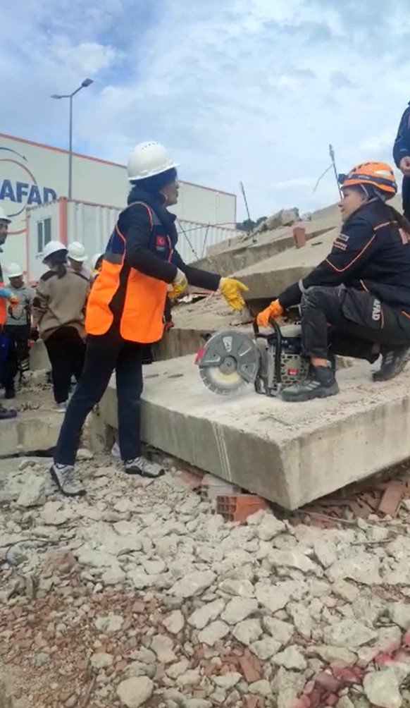 ’Deprem Kenti’ Yalova’da, Afad Gönüllülerinde Rekor Artış