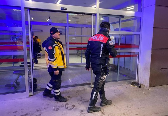 Kendine Zarar Veren Şahıs Hastaneye Kaldırıldı