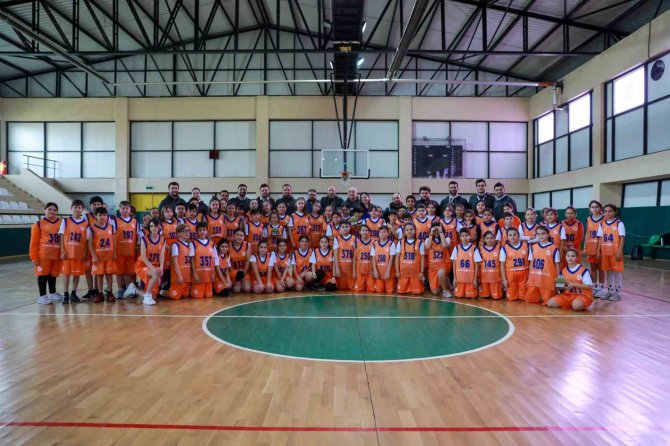 Sinan Güler Çocuklarla Bir Araya Geldi