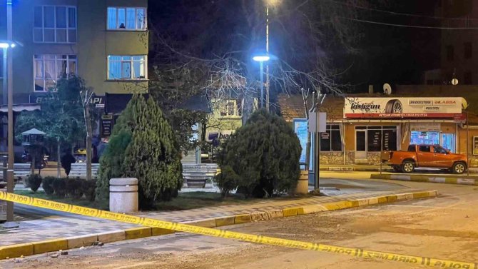 Fünye İle İmha Edilen Çantadan Turşu Bidonu Çıktı