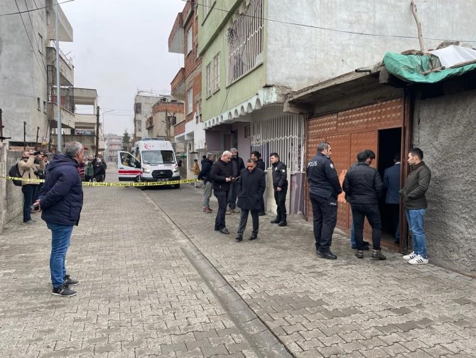 Kız Çocuğu Kömürlükte Ölü Bulundu, Şüpheli Baba Otogarda Gözaltına Alındı