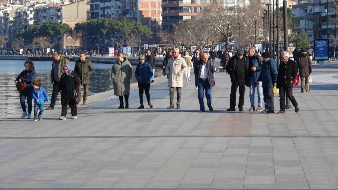 Bilim Kurulu Üyesi Prof Şener’den Strep A Bakterisi Uyarısı...