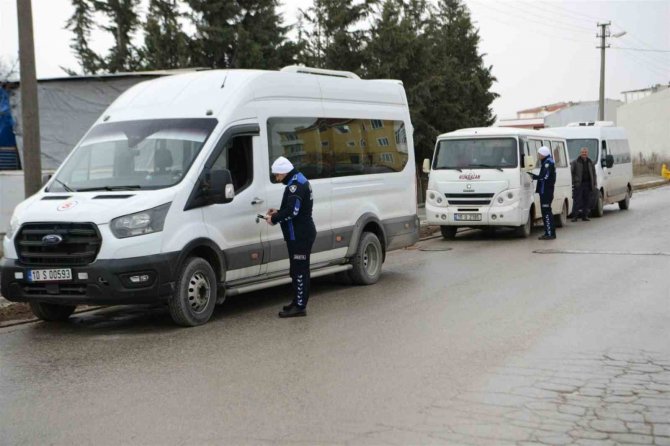 Büyükşehir’den Okul Servislerine Sıkı Denetim