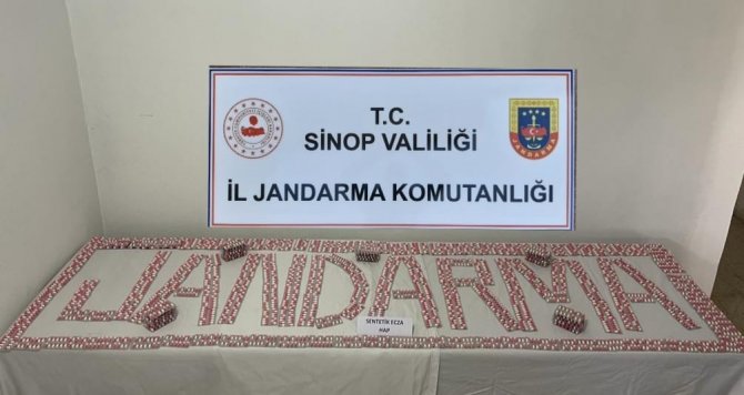 Çalıştığı Otobüsle Uyuşturucu Hap Getiren Muavin Ve Arkadaşı Tutuklandı