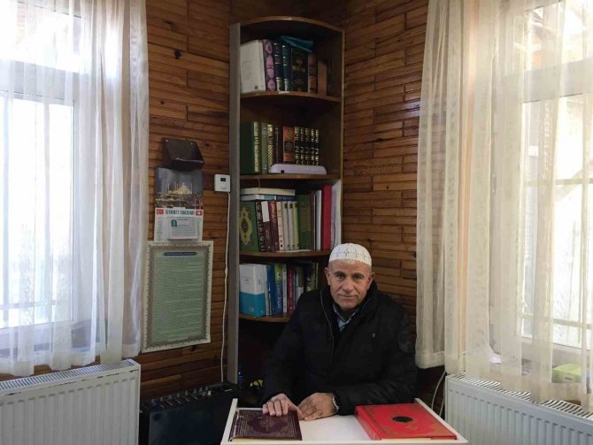 Isparta’da Bu Camiye Giren Çıkamıyor