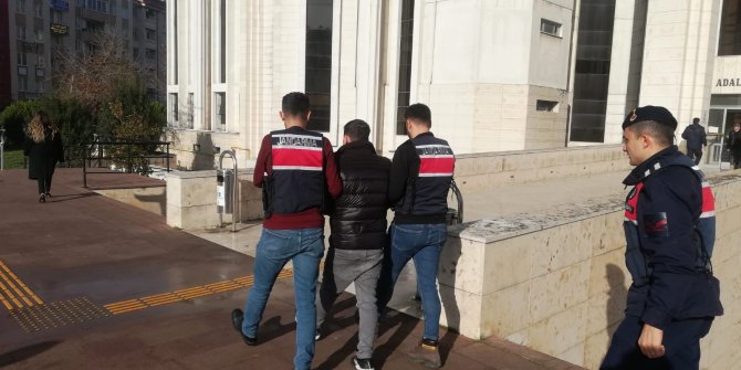 Cezaevi Firarisi, Edremit’te Jandarmanın Sıkı Takibiyle Yakalandı