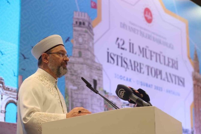 Diyanet İ̇şleri Başkanı Erbaş: "İ̇slam’a Yapılan Saldırılara Karşı Savunmayı Son Nefesimize Kadar Sürdüreceğiz"