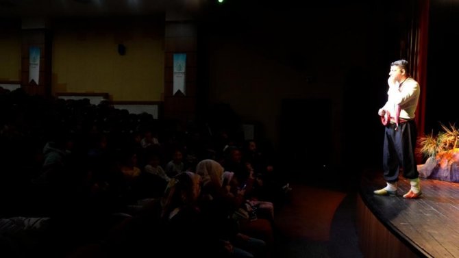 Kayapınar Belediyesi Çocukları ‘Masal Atölyesi’nde Buluşturdu