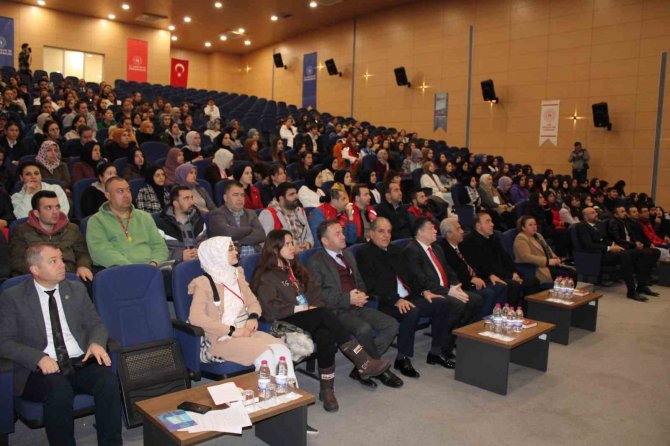 Edebiyat Kampı, Aydın’ın Ev Sahipliği İle Başladı