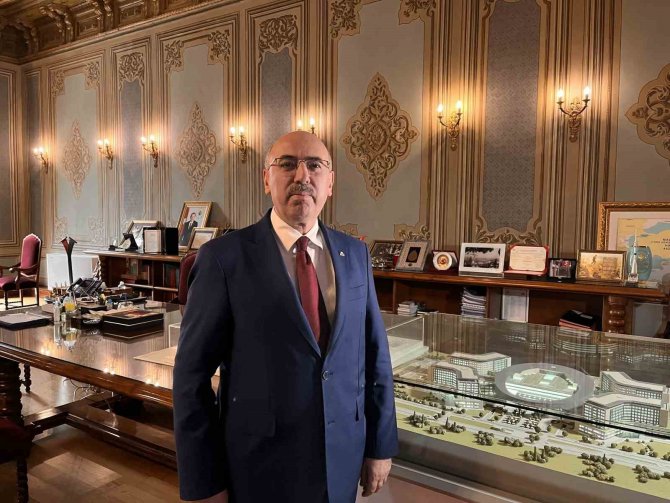 İ̇stanbul Üniversitesinin Hasdal’daki Hastane Binası Havadan Görüntülendi