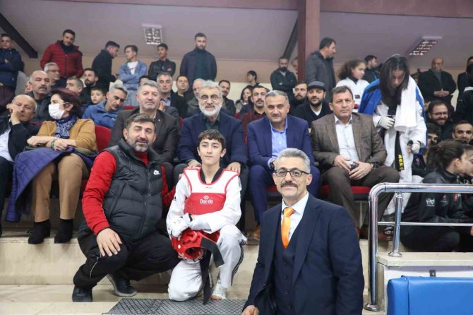 Suat Köylüoğlu Erciyes Taekwando Şampiyonası Tamamlandı