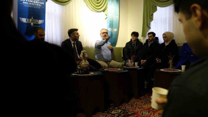 Ebeveynlere "Çocuklarınızı Kıyaslamayın" Uyarısı: "Benzersiz Ve Orijinal Şeyler Birbirleriyle Kıyaslanamazlar"