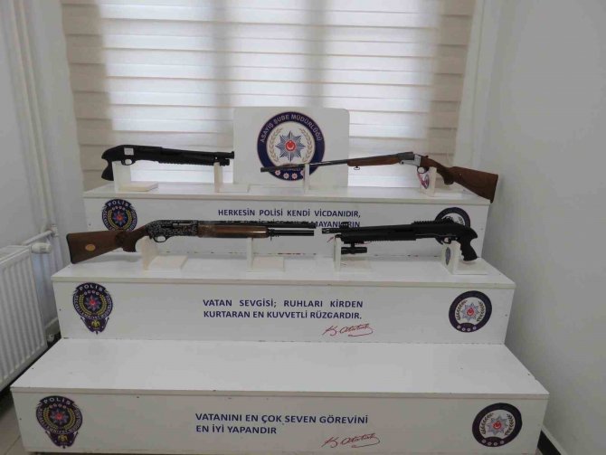 Kocaeli’de 34 Silah Ele Geçirildi